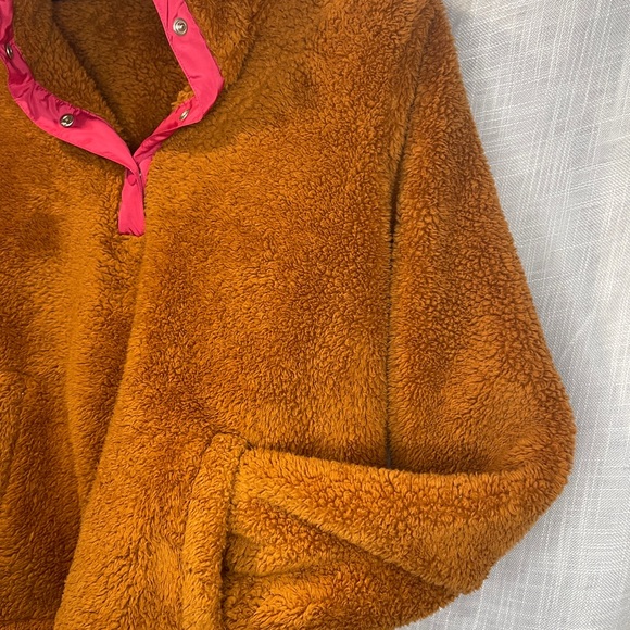 J. Crew Sherpa Pullover With Pockets - Picture 6 of 7